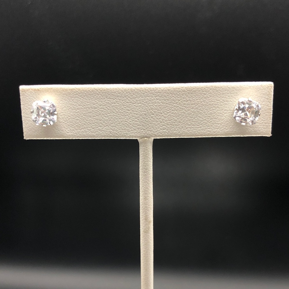 Estate 925 Sterling post & back Cubic Zirconia Stud Earrings - Women Jewelry